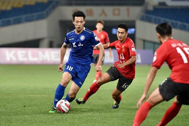 阿拉巴正式加盟乌迪内斯，合同至2027年